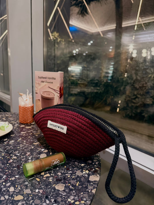 Intertwine Pouch-Dark Wine